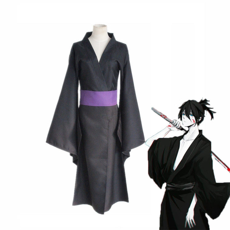 Anime guy with long black hair to the waist in a black kimono